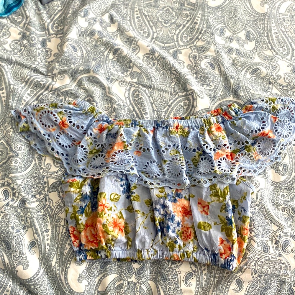 Angie | Off the shoulder top | Size Small | Blue floral |